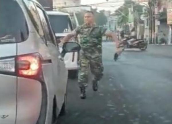 Viral Oknum TNI Ancam Pengendara Mobil Pakai Senjata Tajam, Ini Kata Kapuspen