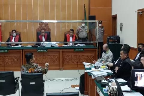 PN Jakarta Barat : Jenderal Bintang 3 Jadi Saksi Ahli, Terdakwa Teddy Minahasa Tanyakan Soal Ini 