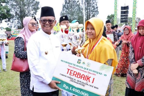Tutup MTQ ke 49 Wakil Bupati Simalungun Harapkan Al-Qur'an Jadi Bagian Jiwa Generasi Muda