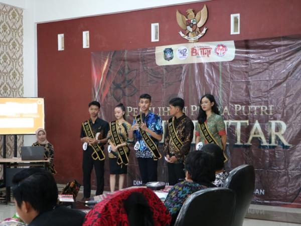Finalis Putra Putri Batik Blitar 2023 Analisis Potensi Batik Kota Blitar