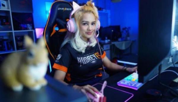 Intip Potret Cantik Gamer Audrey FF, Netizen: Kaya Barbie Hidup