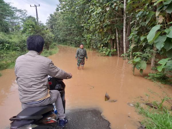 Beberapa Sungai Meluap dan Banjir, Pemda Way Kanan Ingatkan Warga agar Selalu Waspada