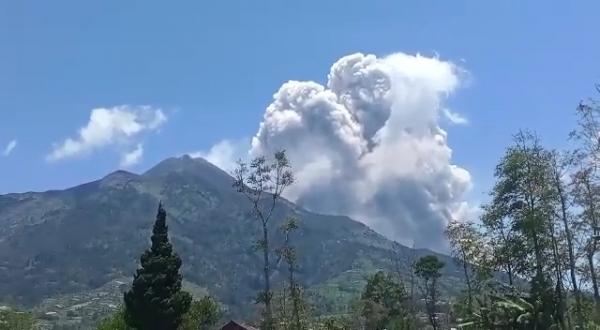 Erupsi Gunung Merapi, Tiga Desa Di Boyolali Terdampak Hujan Abu Vulkanik