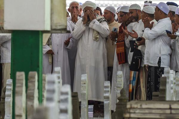 Ziarah Kubro, Tradisi Tahunan Sambut Datangnya Bulan Ramadan di Palembang