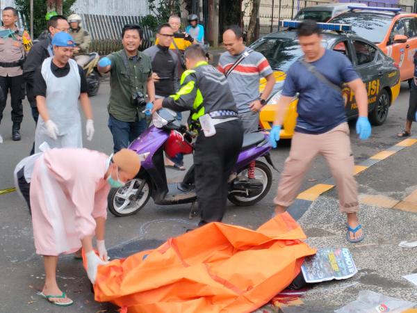 Sempat Dikira Geng Motor, Pengendara Motor Tewas setelah Tabrak Gerobak Pedagang