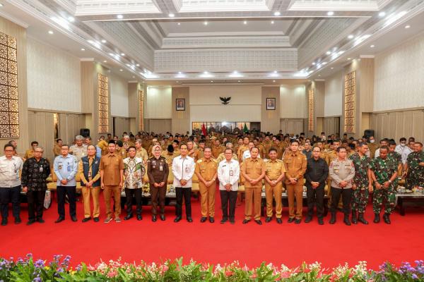 Pj Gubernur : Buka Workshop Program Percontohan Desa Antikorupsi Banten