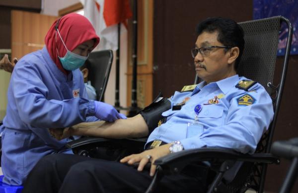 Hari Bhakti Pemasyarakatan, Kanwil Kemenkumham Jatim Gelar Donor Darah