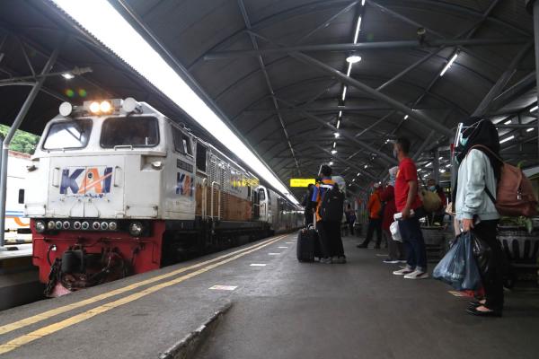 Update Tiket Kereta Api Lebaran di Daop 8 Surabaya