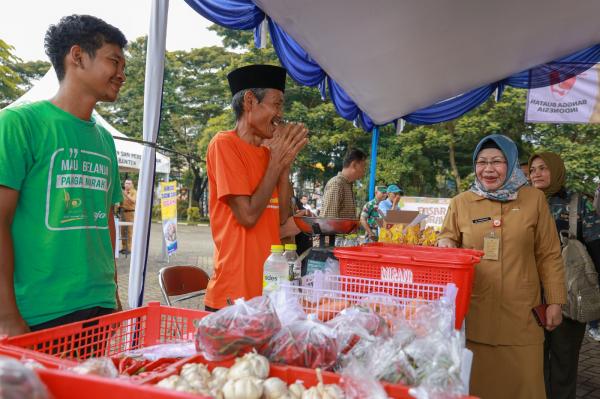 Plh Sekda Provinsi Banten Buka Pasar Murah Sambut Ramadan