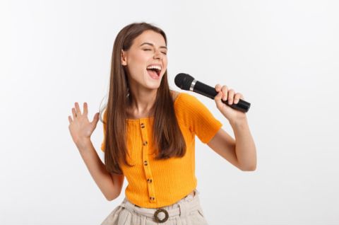 Wow Ternyata Menyanyi Bisa Menurunkan Risiko Demensia dan Memperpanjang Umur Manusia