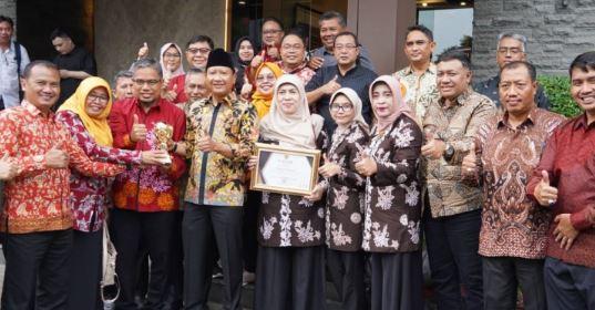 Kabupaten Pasuruan Dapat UHC Award 2023, Gus Irsyad Apresiasi Sinergi Stakeholders JKN