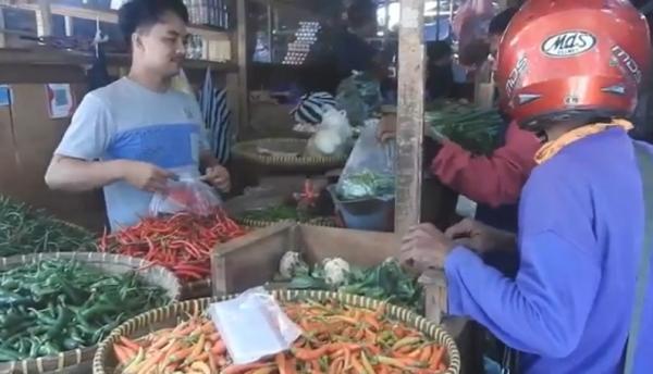 Harga Cabai di Banjarnegara Makin Pedas, Omzet Pedagang Turun 50 Persen