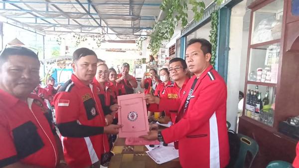 Terima SK, Pejuang Batak Bersatu Siantar Sitalasari dan Marimbun Diharap Bermanfaat Bagi Masyarakat