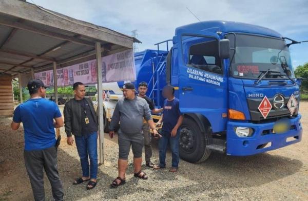 Polda Aceh Tangkap Dua Unit Mobil Tangki BBM Ilegal ke Perusahaan PT MFB di  Aceh Barat
