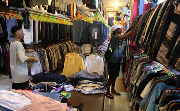 Ridwan Kamil Resmi Larang Perdagangan Thrifting, Pedagang di Bandung Ngaku Dirugikan