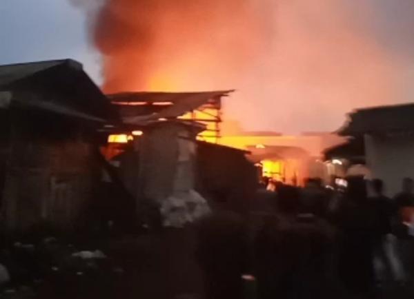 6 Los di Pasar HPKP Pasar Cikurubuk Kota Tasikmalaya Hangus Terbakar