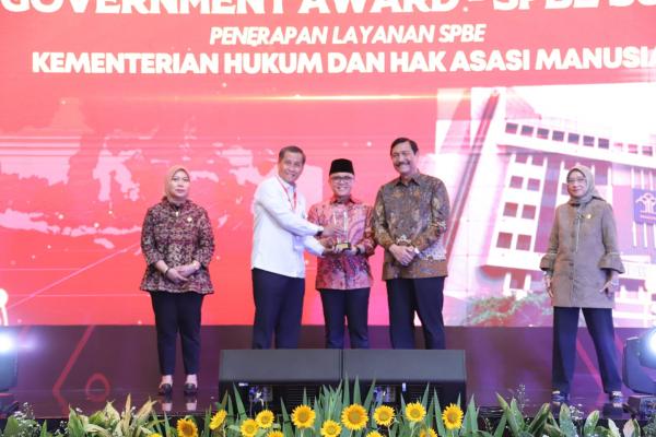 Terbaik dalam Layanan Digital, Kemenkumham Terima Penghargaan dari Kementerian PANRB