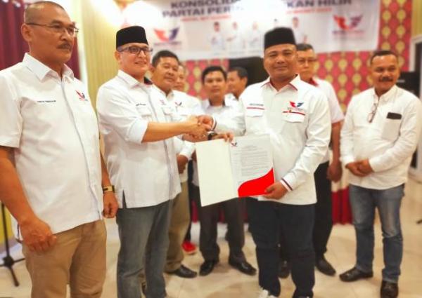 DPW Perindo Serahkan SK Kepengurusan DPD Rohil