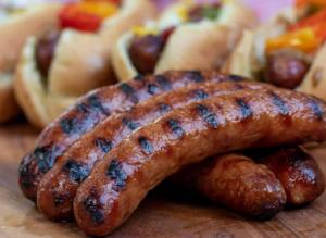 Is it true that indulging in processed meat as a hobby raises the chances of developing colon cancer?