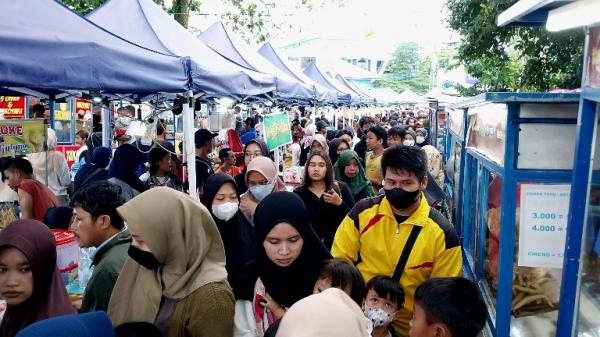 Pasar Ramadan UMP Kembali Dibuka, Dimeriahkan Tarian Barongsai dan Da'i Cilik