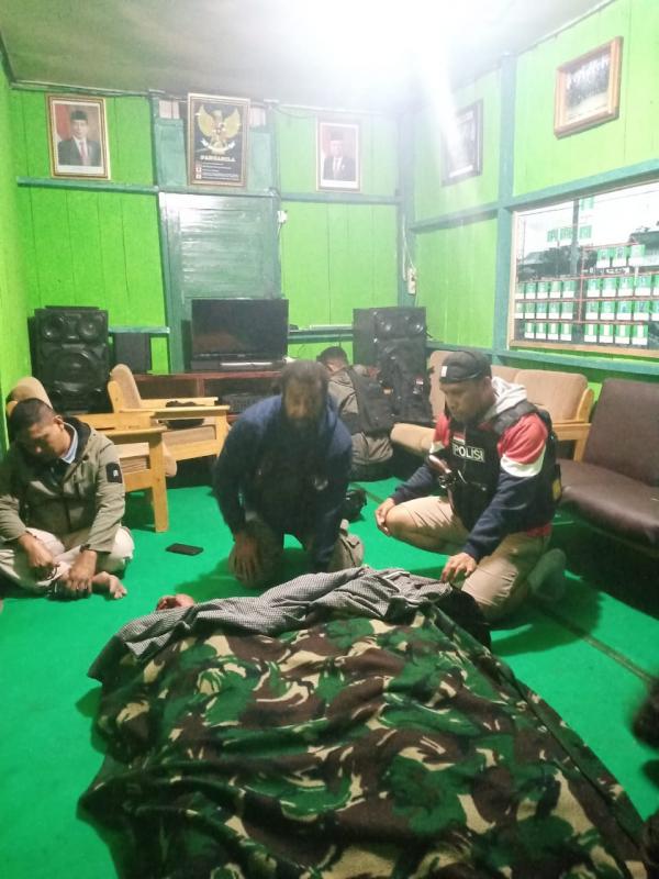 2 Anggota TNI Polri Gugur Ditembak saat Amankan Shalat Tarawih, Kapendam: KST Tak Berprikemanusian
