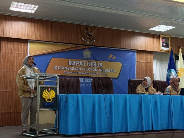 Ketua ISEI Semarang: Berharap Raker Hasilkan Program Yang  Bermanfaat Bagi Anggota dan Masyarakat