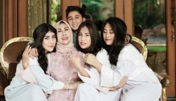 Alshad Ahmad Punya 3 Kakak Perempuan yang Cantik, Ini Biodata dan Profilnya