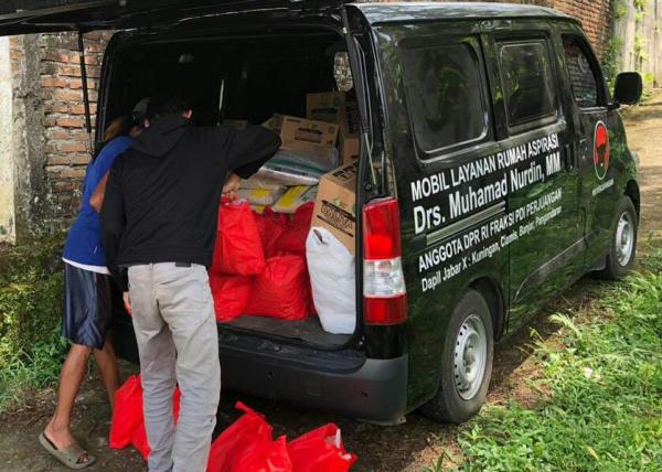 Anggota DPR RI M Nurdin Suplai Bantuan bagi Korban Banjir Bandang di Kuningan