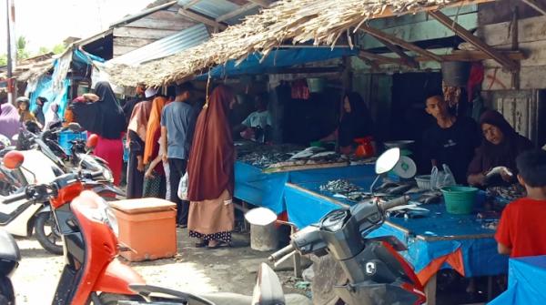 Pasokan Kurang di Bulan Ramadhan, Harga Ikan Melambung Tinggi di Aceh