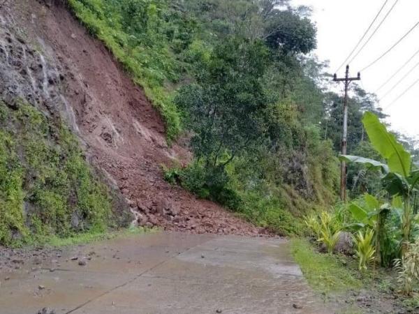 Sempat Tutup Akibat Longsor, Jalur Banjarnegara-Dieng Kembali Dibuka