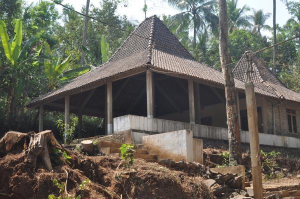 Makamnya Banyak Didatangi Peziarah dari Jawa Barat, Siapa Sosok Ki Ageng Cukil Wonokusumo?