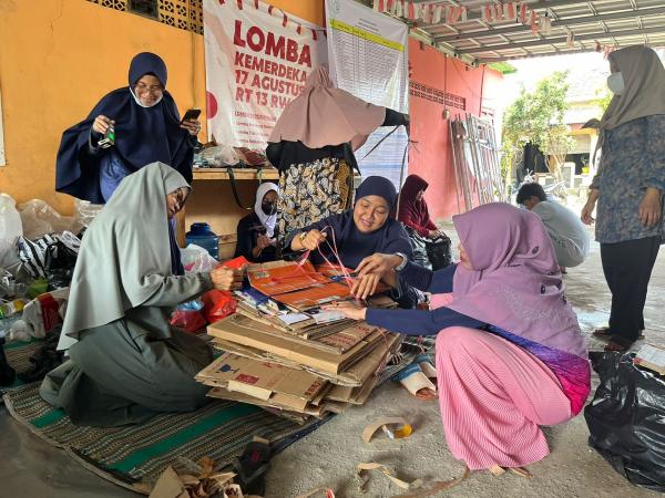Bank Sampah Pesona Resik Cilebut Barat Memilah Sampah Bernilai di Bulan Ramadhan