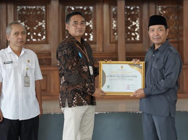 PT UTSG Tuban Kembali Mendapatkan Penghargaan Program P2 COVID-19 Dari Gubernur Jatim
