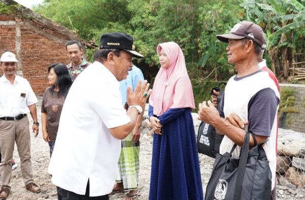 Gerak Cepat, Plt Bupati Marhaen Djumadi Tangani Banjir Wilayah Pace