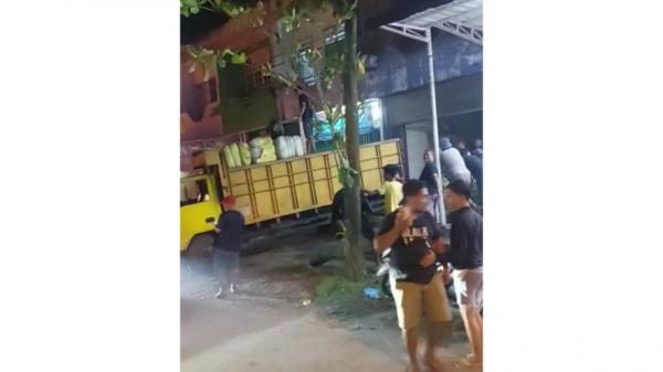 Polda Sumut Grebek Ruko di Medan Diduga Tempat Penyimpanan Pakaian Bekas