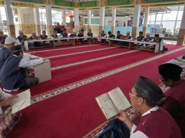 Warga Binaan Rutan Depok Isi Waktu Ramadhan dengan Mengaji