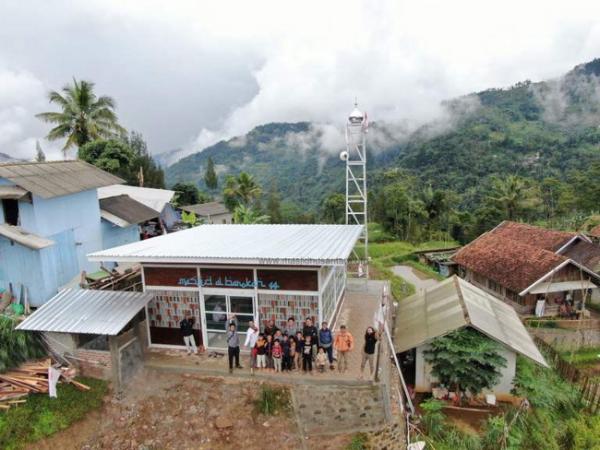 Masya Allah Masjid di Pelosok Garut ini Dibangun dalam 99 Jam