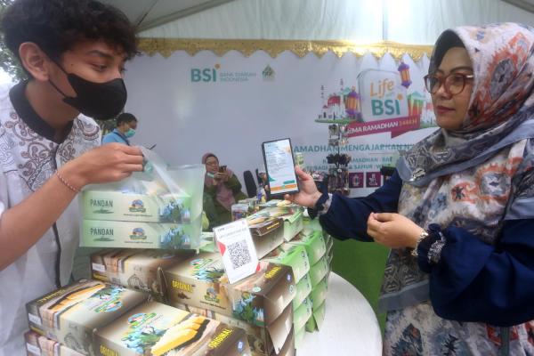 BI dan Pemkot Surabaya Dorong Masyarakat Gunakan Pembayaran Digital QRIS