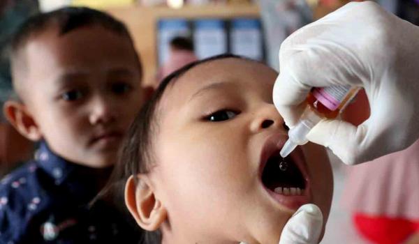 3,9 Juta Balita di Jabar Akan di Vaksin Polio, Bio Farma Siapkan 99.600 Vial Vaksin