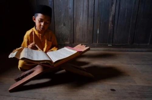 7 Cara Menghafal Al-Qur'an dengan Cepat, Calon Hafiz dan Hafizah Wajib Tahu