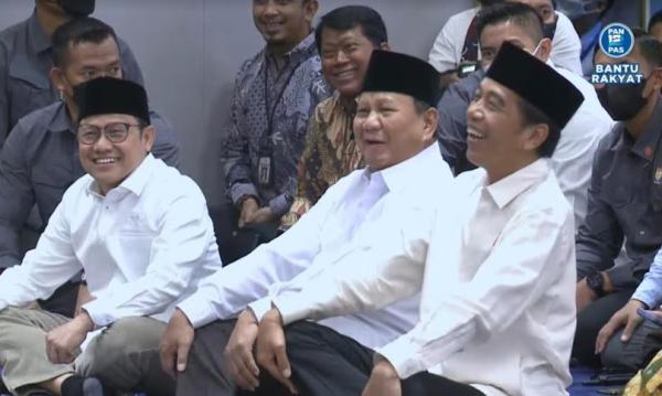 Kompak! Jokowi Terpingkal Bersama Prabowo dan Cak Imin di Acara PAN