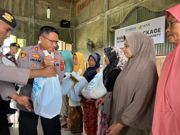 Berkah Ramadhan, Kapolres Pidie Salurkan Bantuan untuk Masyarakat Padang Tiji