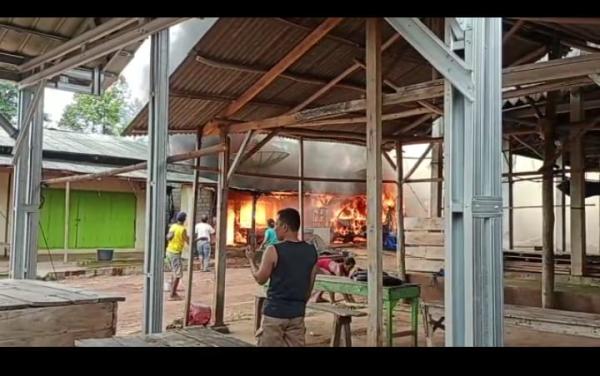 Kebakaran di Pasar Sopoyoyo Diduga karena Korsleting Listrik, Total Kerugian Rp660 Juta