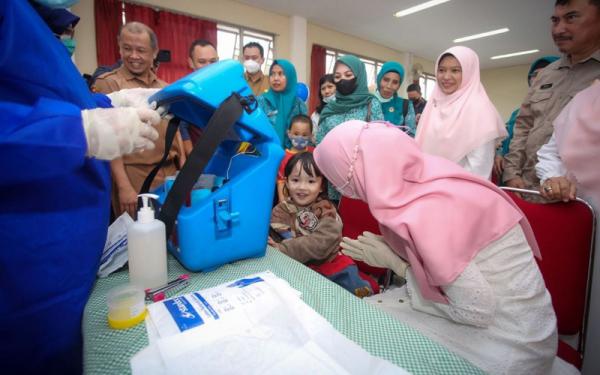 Kota Bandung Gencar Lawan Polio, 180.075 Balita Jadi Sasaran Vaksin