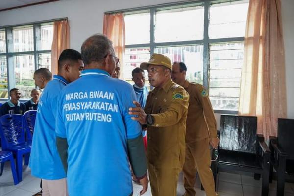 Belasan Warga Binaan di Rutan Ruteng Mendapatkan Pelayanan Adminduk dari Pemda Matim