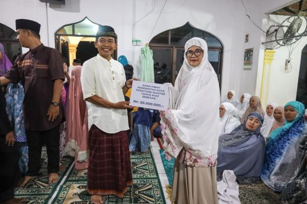Safari Ramadhan di Mesjid Al-Ikhlas Walikota Pematang Siantar Didoakan Kuat dan Sehat