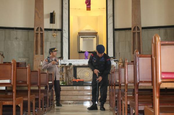 241 Gereja Dijaga Polrestabes Surabaya, Ini Jumlah Personel yang Diturunkan