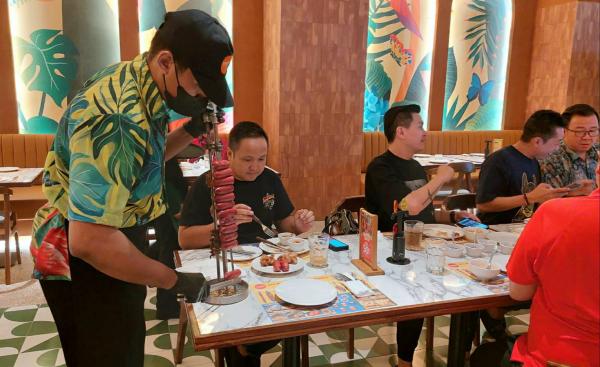 Restoran Daging Panggang Khas Brasil Tucanos Buka di Galaxy Mall 3 Surabaya