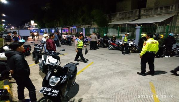 Polisi Jaring Puluhan Motor Knalpot Bising di Bandung