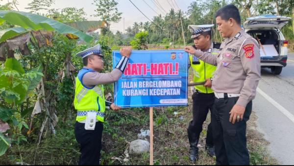 Jelang mudik, Satlantas Polres Bireuen Sebar Pamflet Imbauan Lalu lintas